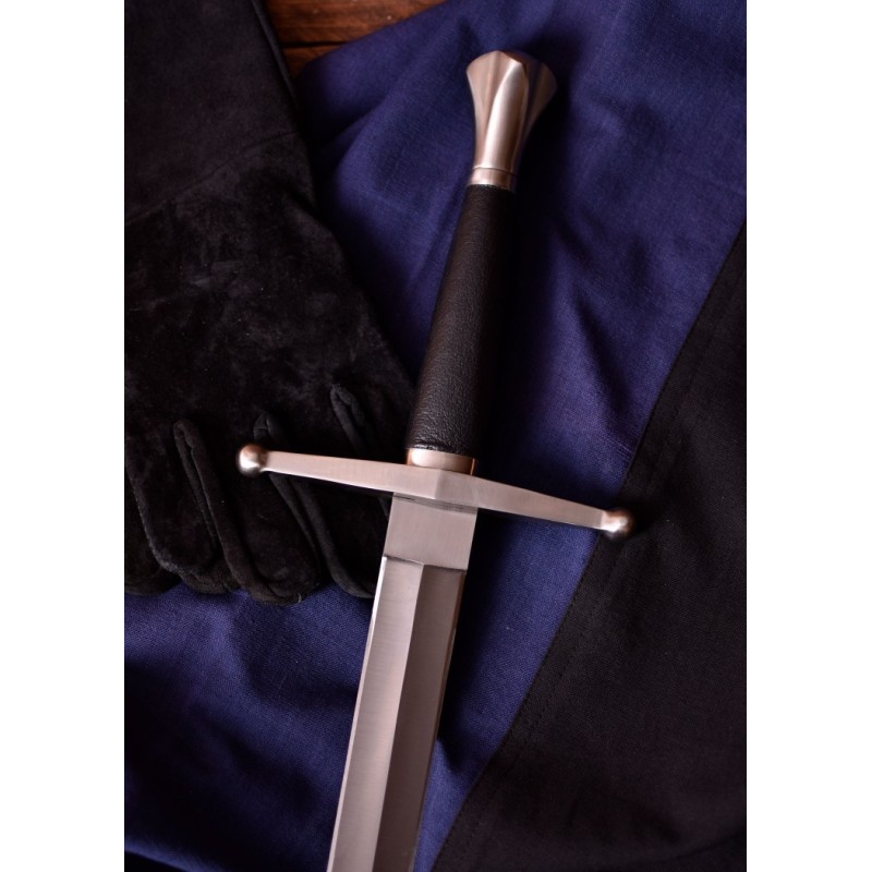 War Sword, one-and-a-half-handed sword War Sword, one-and-a-half-handed sword