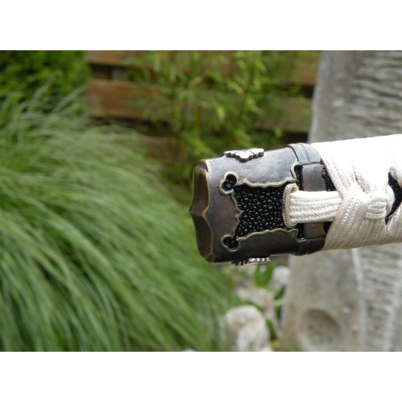 Roiyaru Sanmai Katana – Ltd Ivory Edition Roiyaru Sanmai Katana – Ltd Ivory Edition