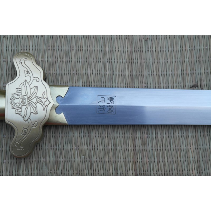 Lotus Jian Zwart Lotus Jian Zwart