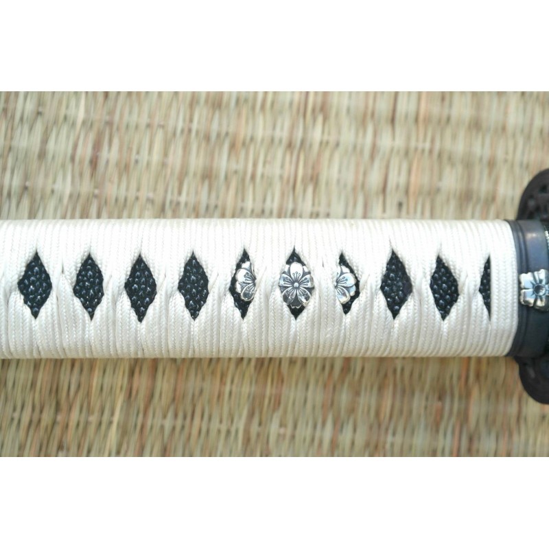 Roiyaru Sanmai Katana – Ltd Ivory Edition Roiyaru Sanmai Katana – Ltd Ivory Edition