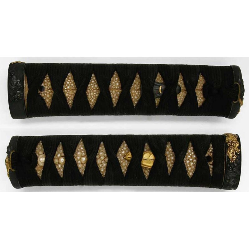 Kashu Ju Fujiwara Ietada Wakizashi + Tokubetsu NBTHK Kashu Ju Fujiwara Ietada Wakizashi + Tokubetsu NBTHK