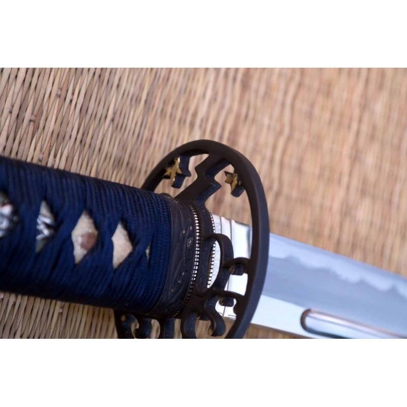 Dokuji Nami Sanmai Katana