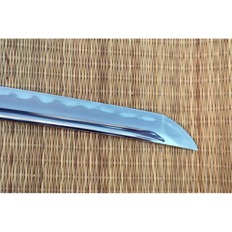 Dokuji Nami Sanmai Katana