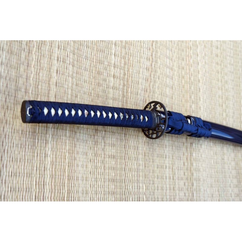 Dokuji Nami Sanmai Katana