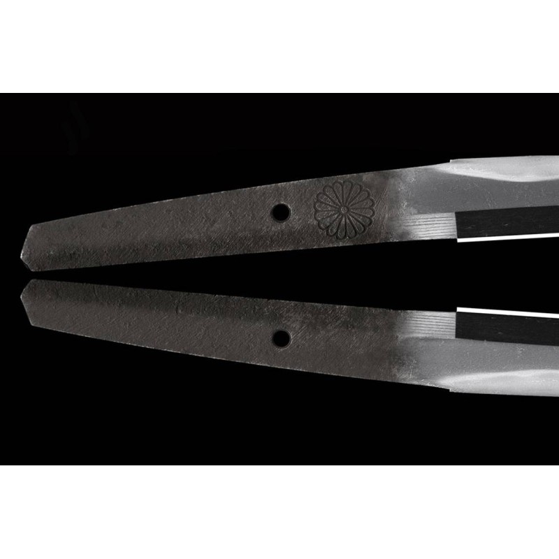 Kikumon Yamashiro Kami Fujiwara Nobutoshi Wakizashi + NBTHK Hozon Kikumon Yamashiro Kami Fujiwara Nobutoshi Wakizashi + NBTHK Hozon