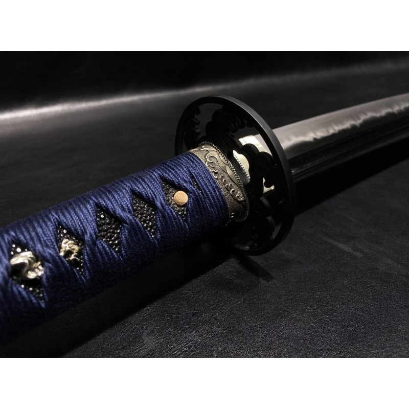 Nami Katana met Bo-Hi Nami Katana met Bo-Hi