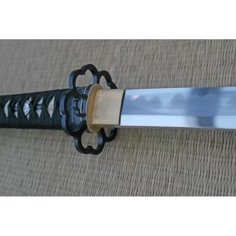 Sakura Damascus Katana – Japanese Samurai Sword