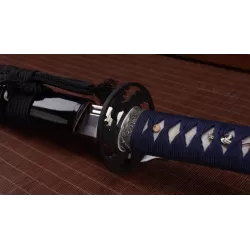Nami Katana met Bo-Hi