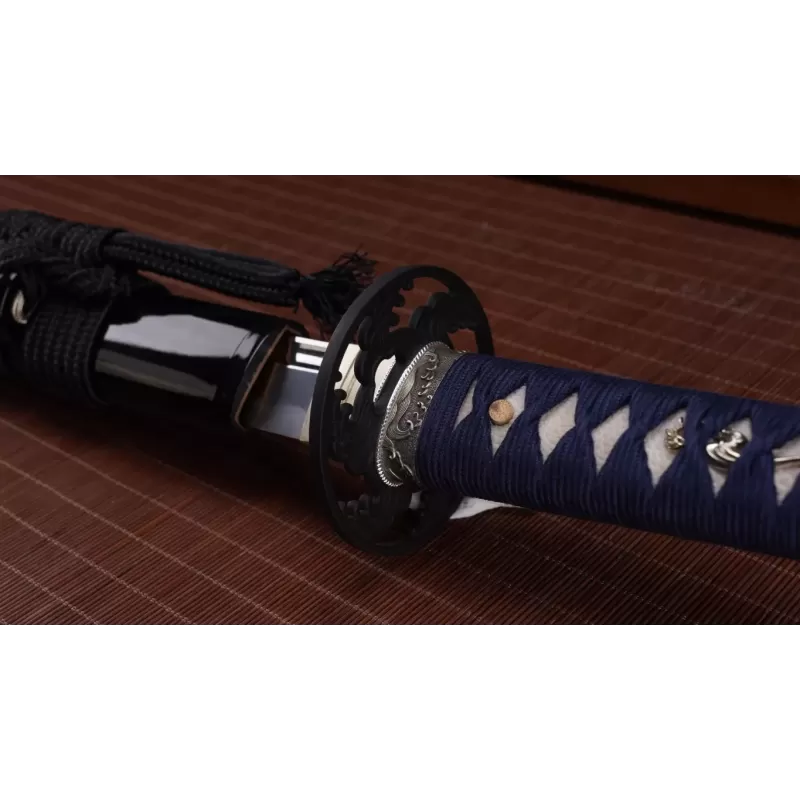 Nami Katana met Bo-Hi