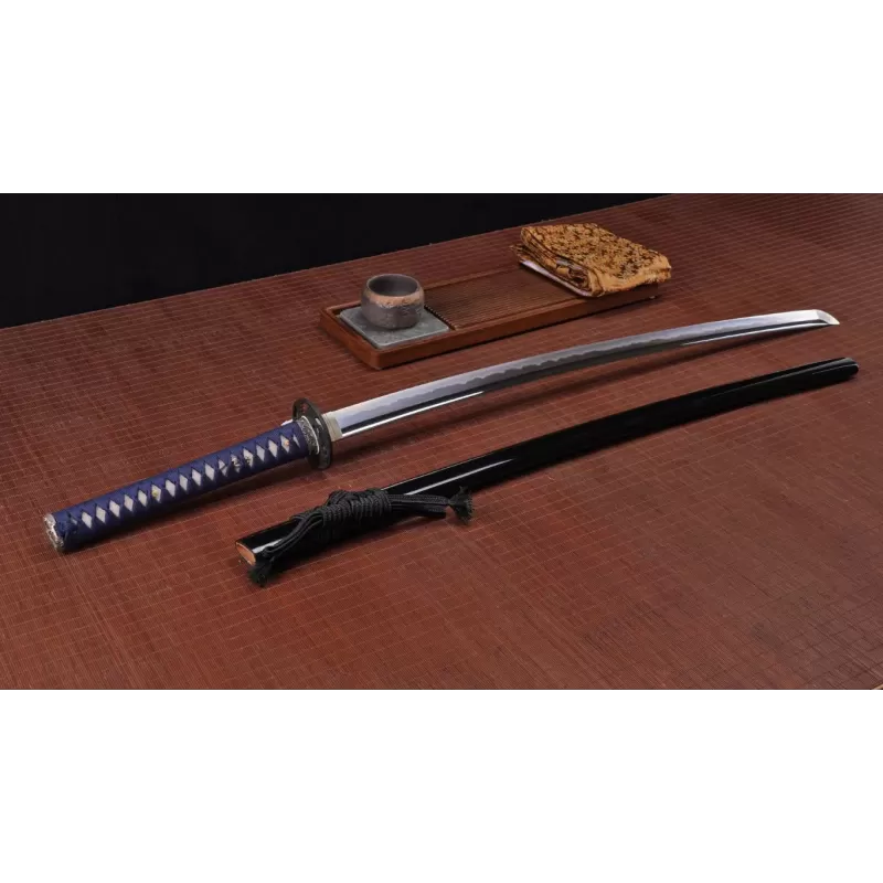 Nami Katana met Bo-Hi