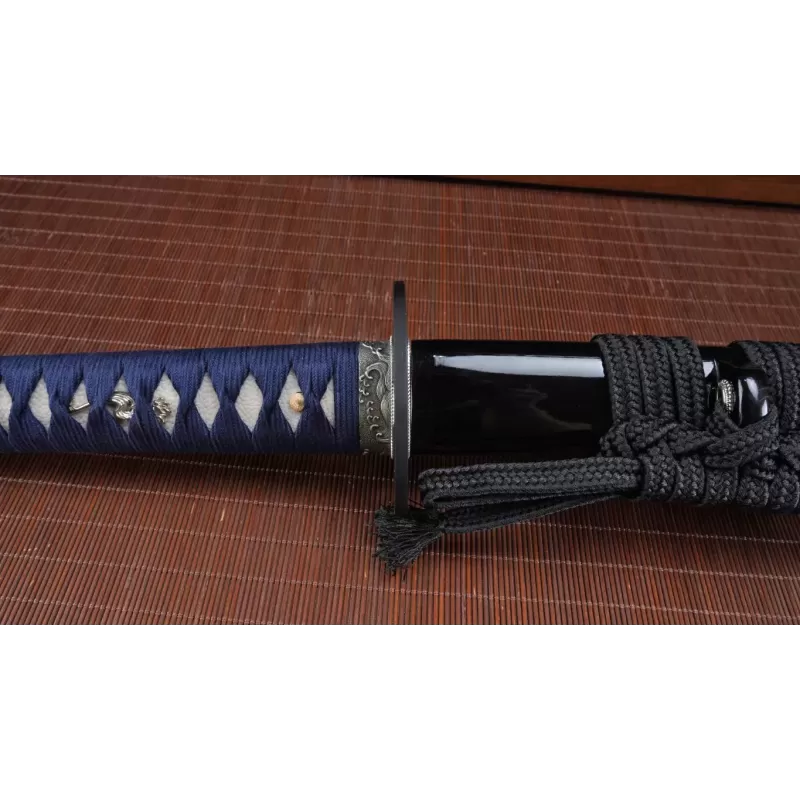 Nami Katana met Bo-Hi