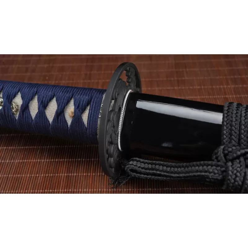 Nami Katana met Bo-Hi