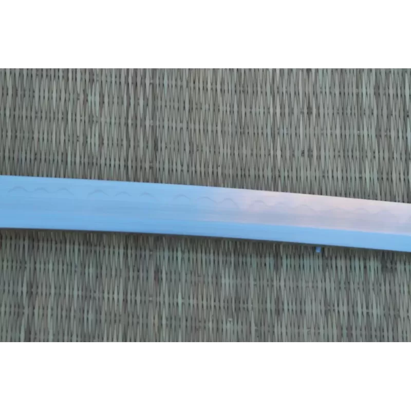 Traditionelles weißes Katana