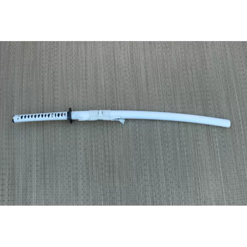 Traditionelles weißes Katana