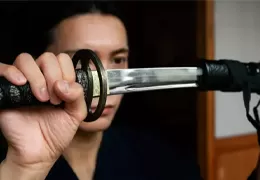 Iaito wählen: Edelstahl oder Zink Aluminium Trainingsschwert