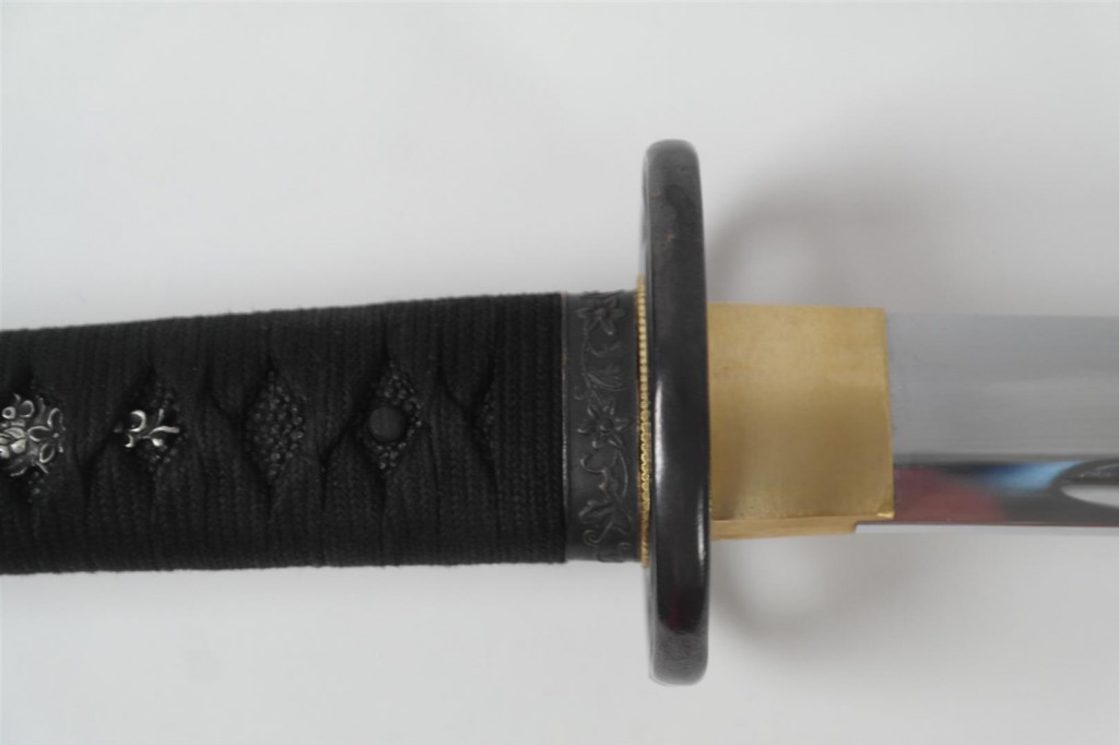 Choose between zinc/aluminium and stainless steel Iaito